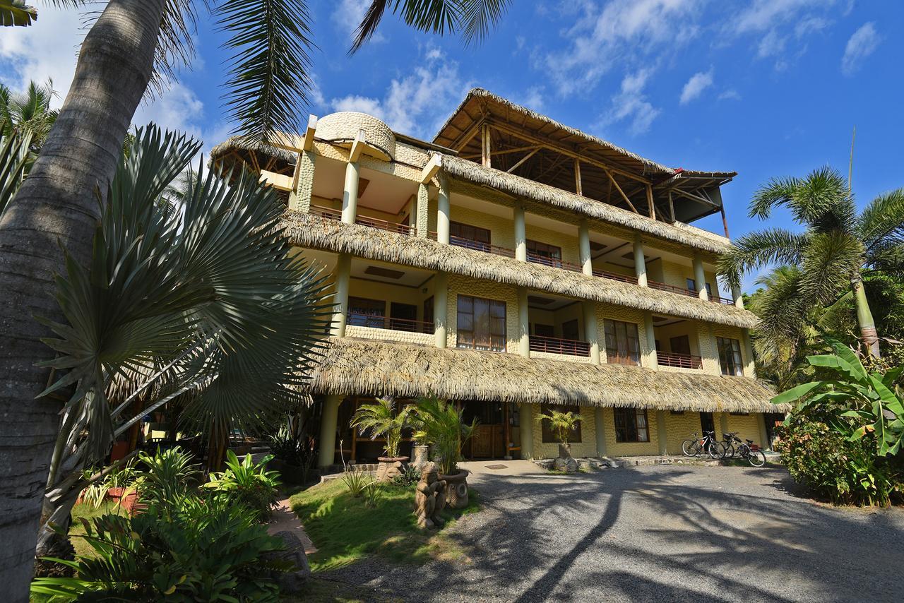Hotel Canciones Del Mar - Beachfront Jacó Esterno foto
